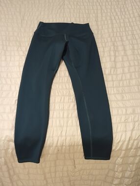 ALO Yoga Airlift Leggings 7/8 Length